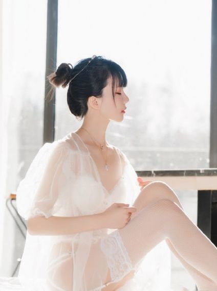 《年轻的阿姨》